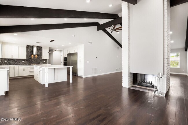 Building Photo - 9801 N 74th Pl
