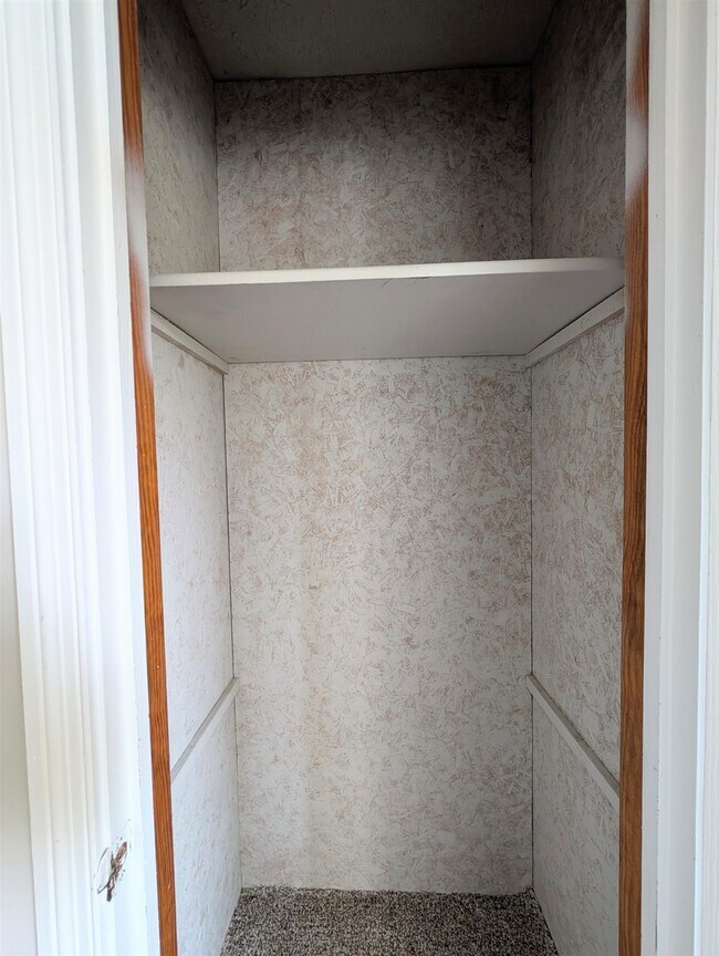 Building Photo - 6003 Sunrise Dr