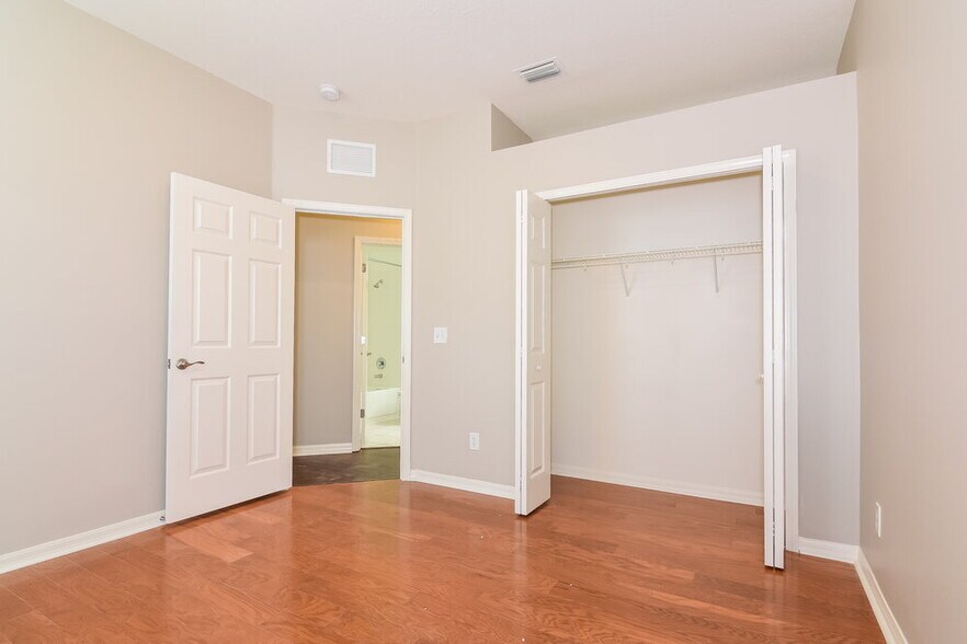 Building Photo - 7936 Terrace Ridge Dr