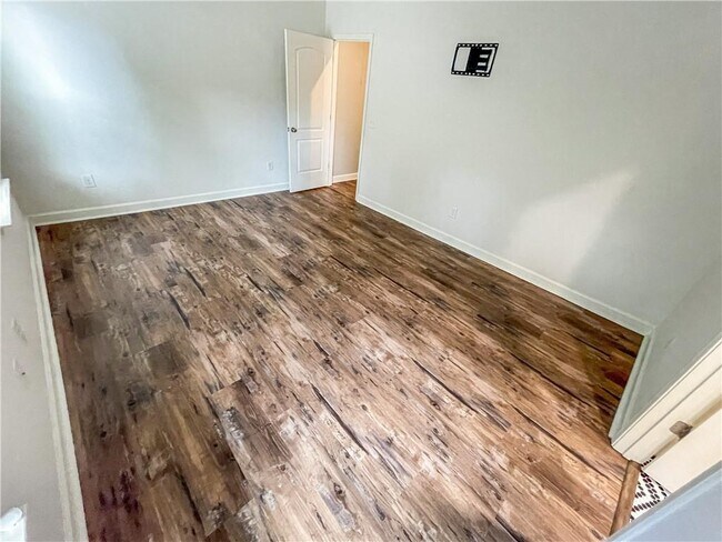 Building Photo - 4450 Wooded Oaks NW