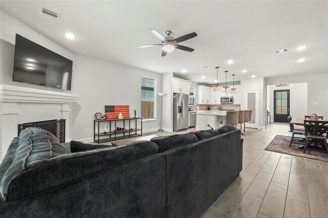 Building Photo - 7315 Honey Creek Ln