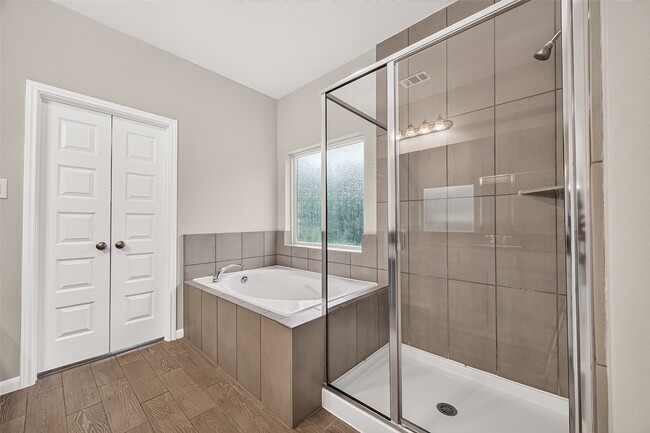 Building Photo - 30359 Limber Pines Dr