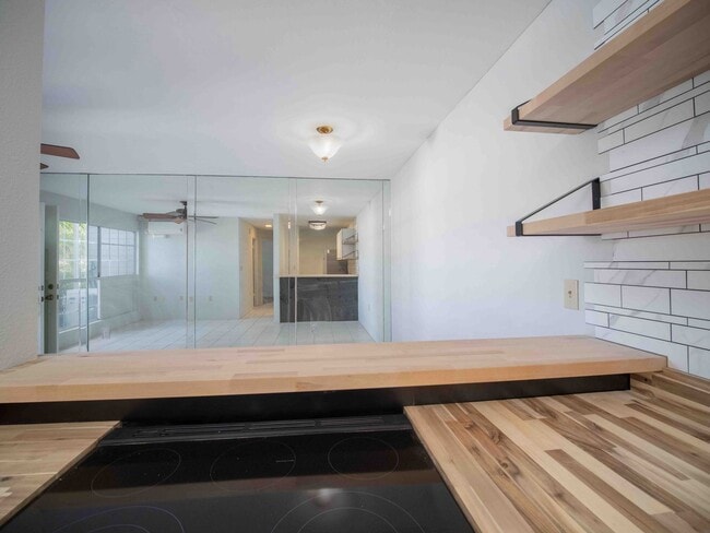 Building Photo - Keonekai Villages 2 Bedroom, 1 Bathroom Co...