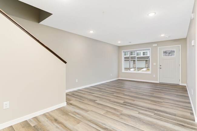 Building Photo - Like new! Lease THIS 3 bd 3 ba 2 car garag...