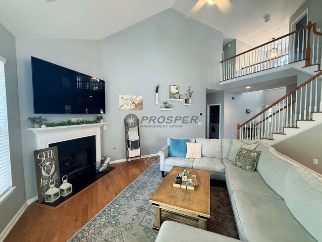 Building Photo - 833 Paran Oaks Dr