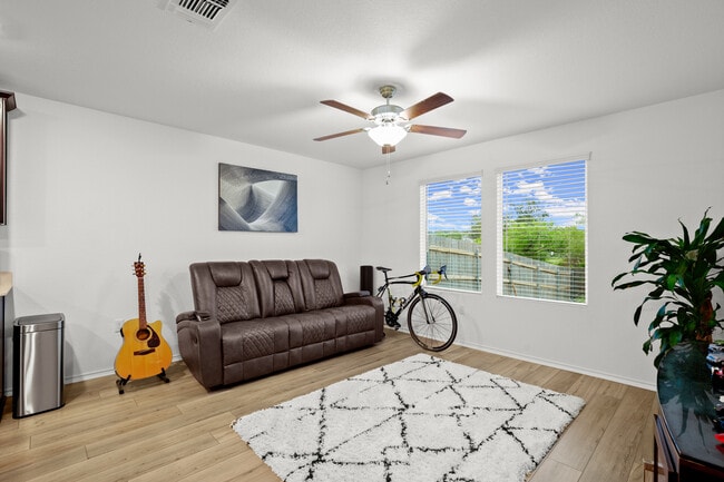 Building Photo - 7304 Sparkling Light Dr