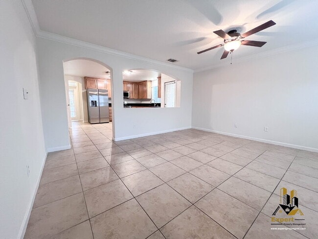 Building Photo - 224 Loon Lake St