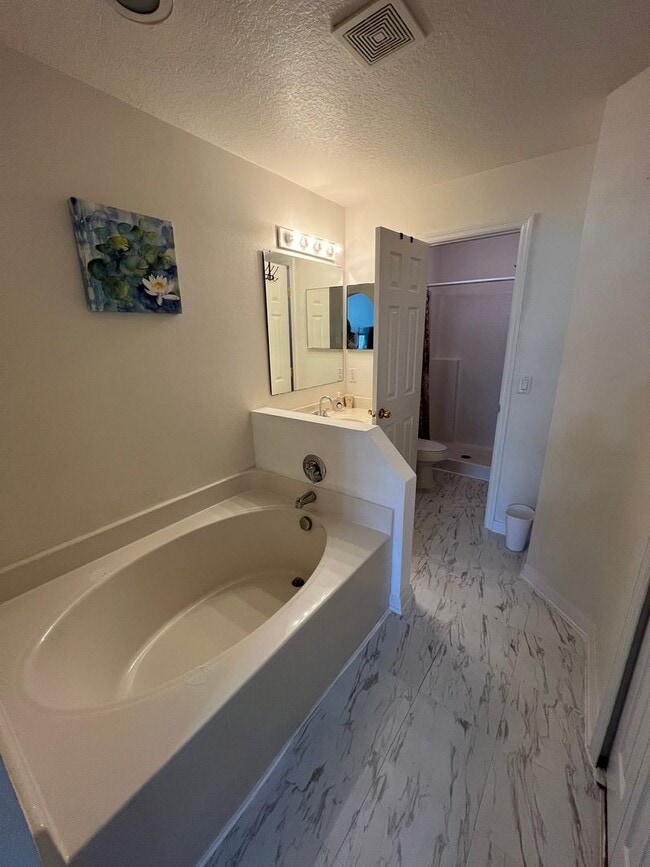 Building Photo - North Port