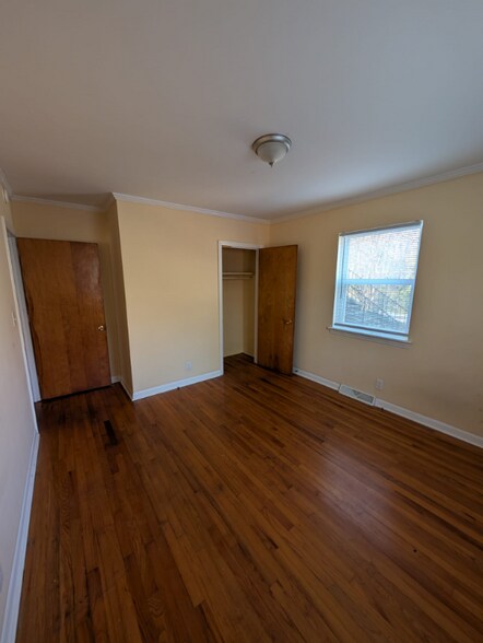 Building Photo - 2211 Morehead Ave