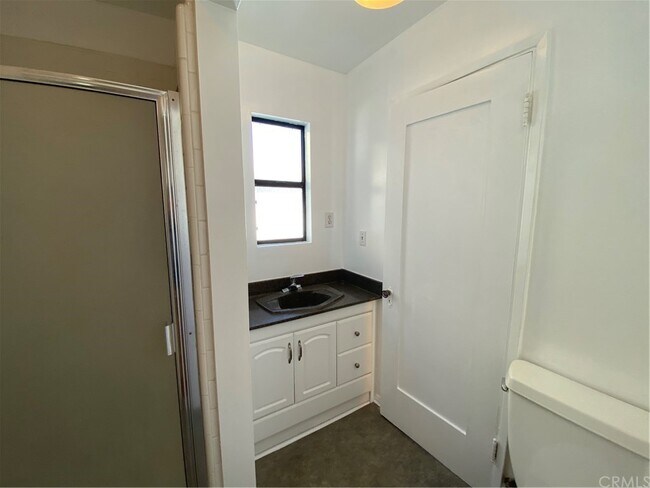 Building Photo - 5713 Temple City Blvd