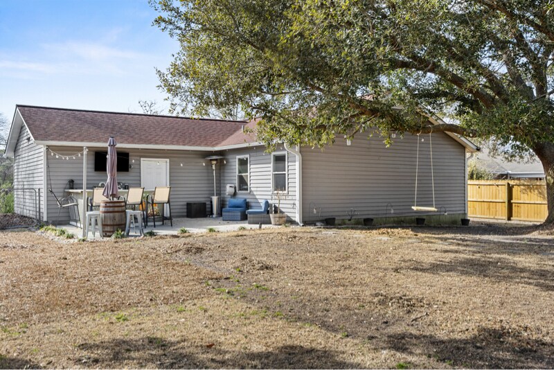 Building Photo - 206 Cinnamon Dr