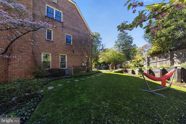 Building Photo - 5115 Cape Cod Ct