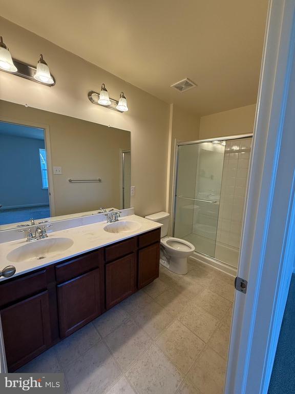 Building Photo - 107 Mercer Ct