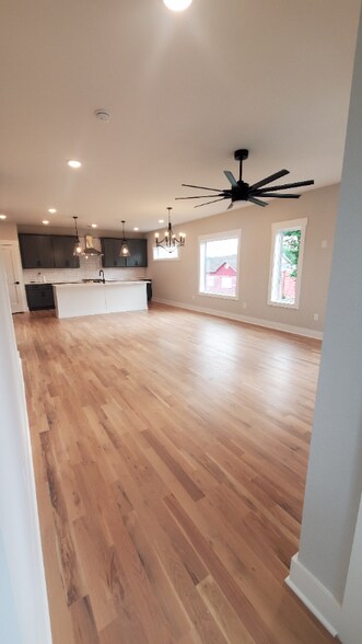 Building Photo - 115 Green St