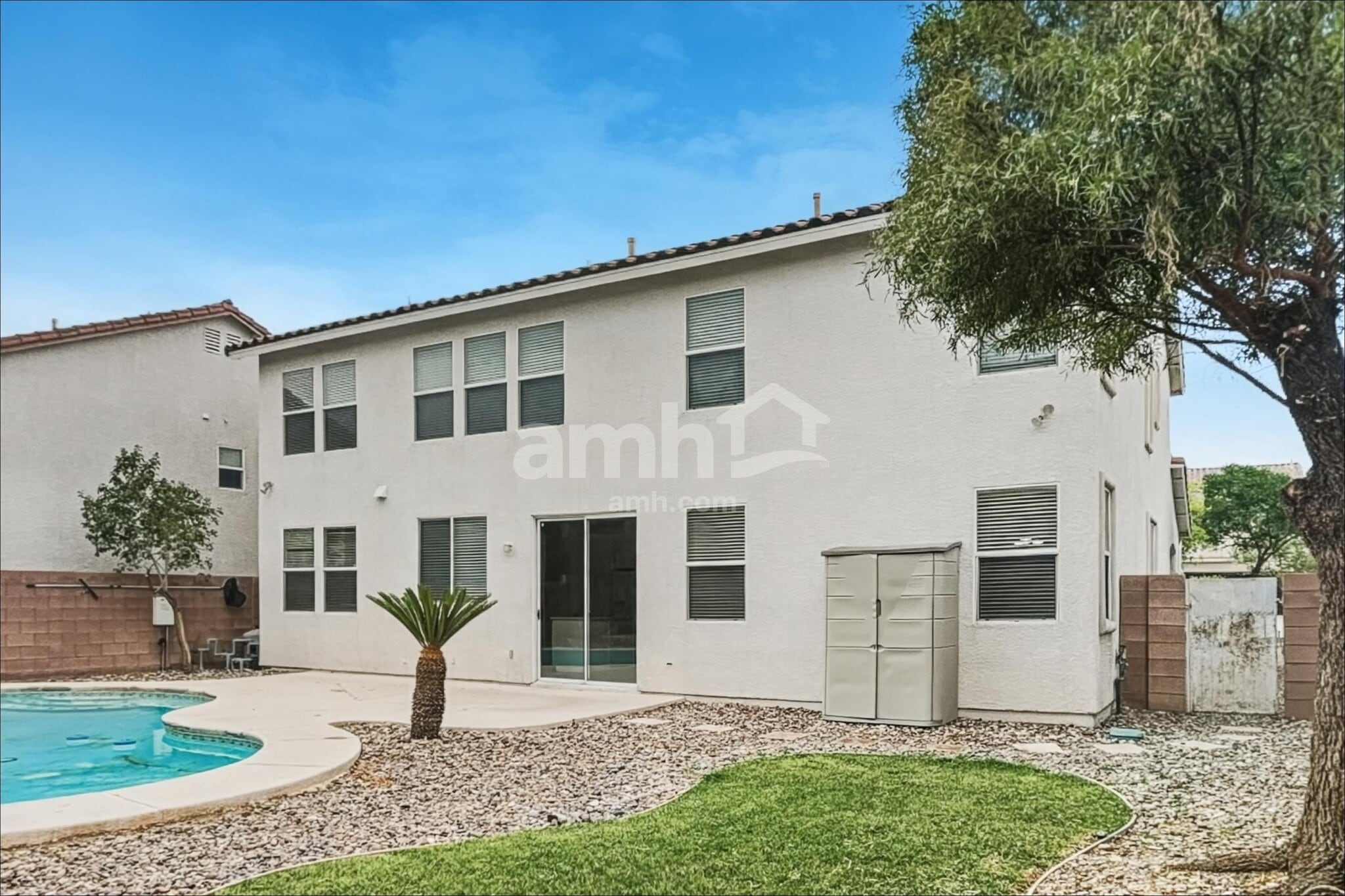 Building Photo - 10432 Wellington Manor Ave