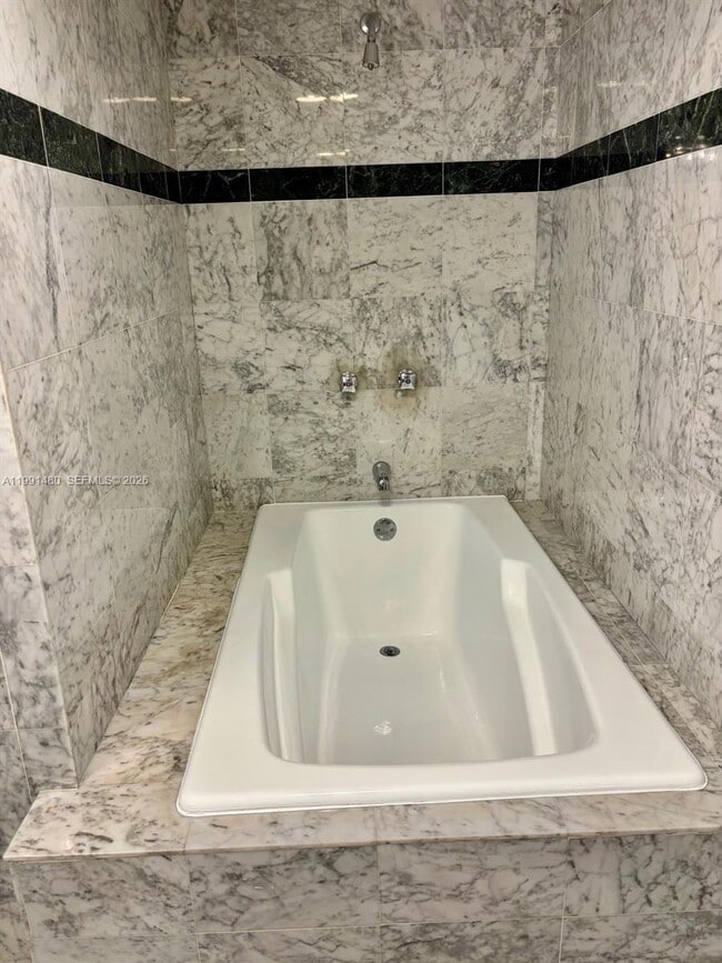 Building Photo - 201 Crandon Blvd