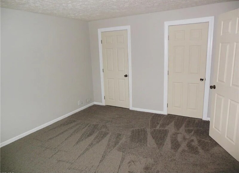 Building Photo - 1651 Mentor Ave