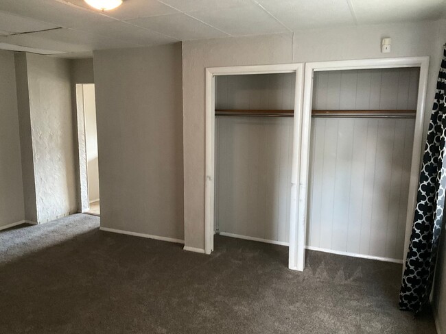 Building Photo - Charming 3-Bedroom 1 bath rental home in H...