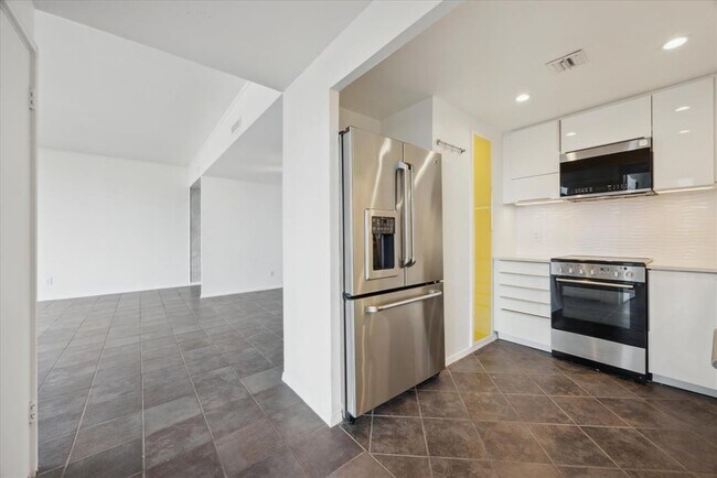 Building Photo - 1801 Lavaca St