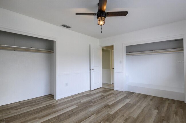 Building Photo - 1214 Ansin St