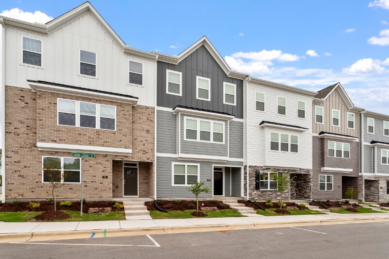 Building Photo - 703 Lucky Clover Wy