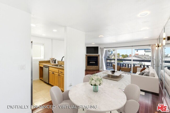 Building Photo - 320 Hermosa Ave