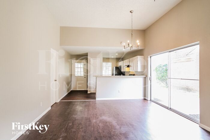 Building Photo - 5430 Santrey Dr