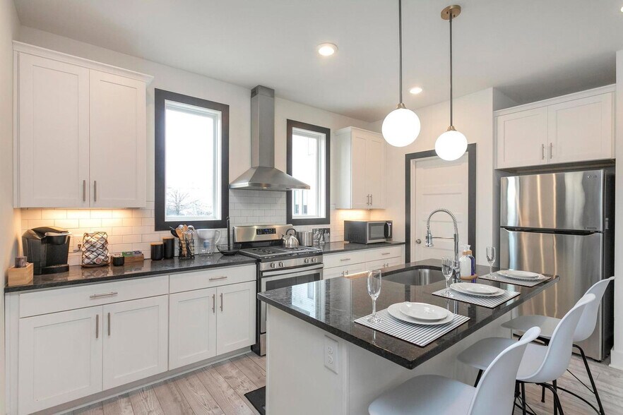 Building Photo - 1111 Baptist World Center Dr