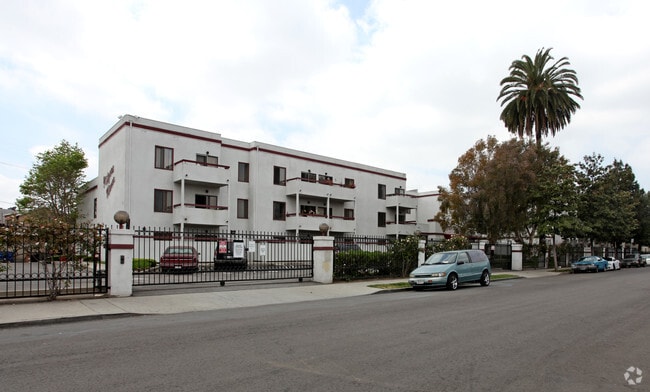 Primary Photo - Kilgore Manor