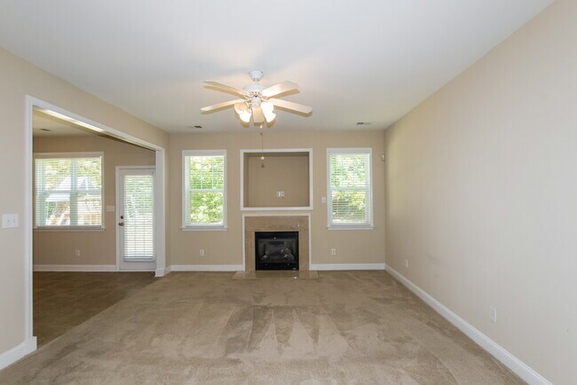 Building Photo - 2645 Winding River Dr