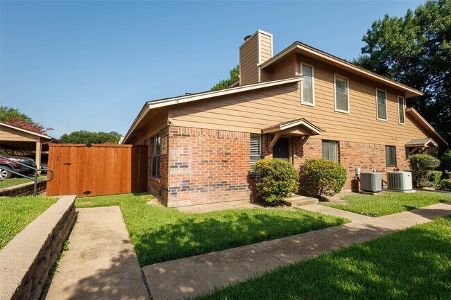 Building Photo - 5640 Cedar Creek Dr