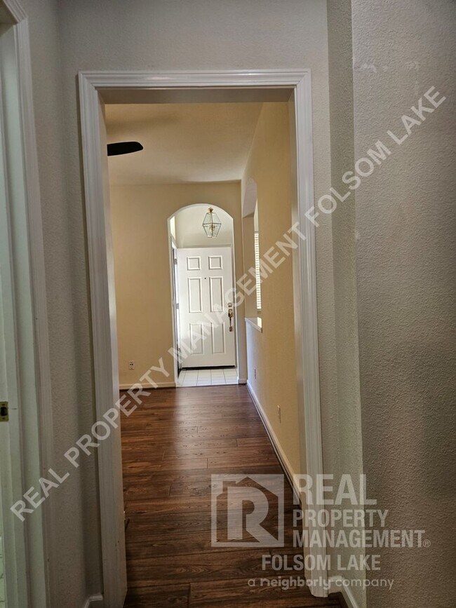 Building Photo - COMING SOON!!!  4bd 2ba home in Folsom