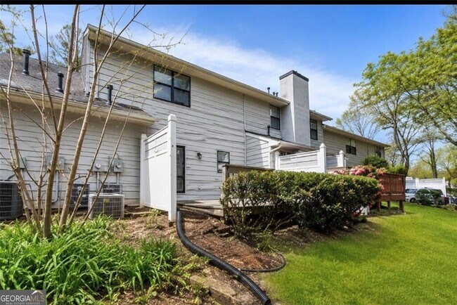 Building Photo - 2390 Newport Landing