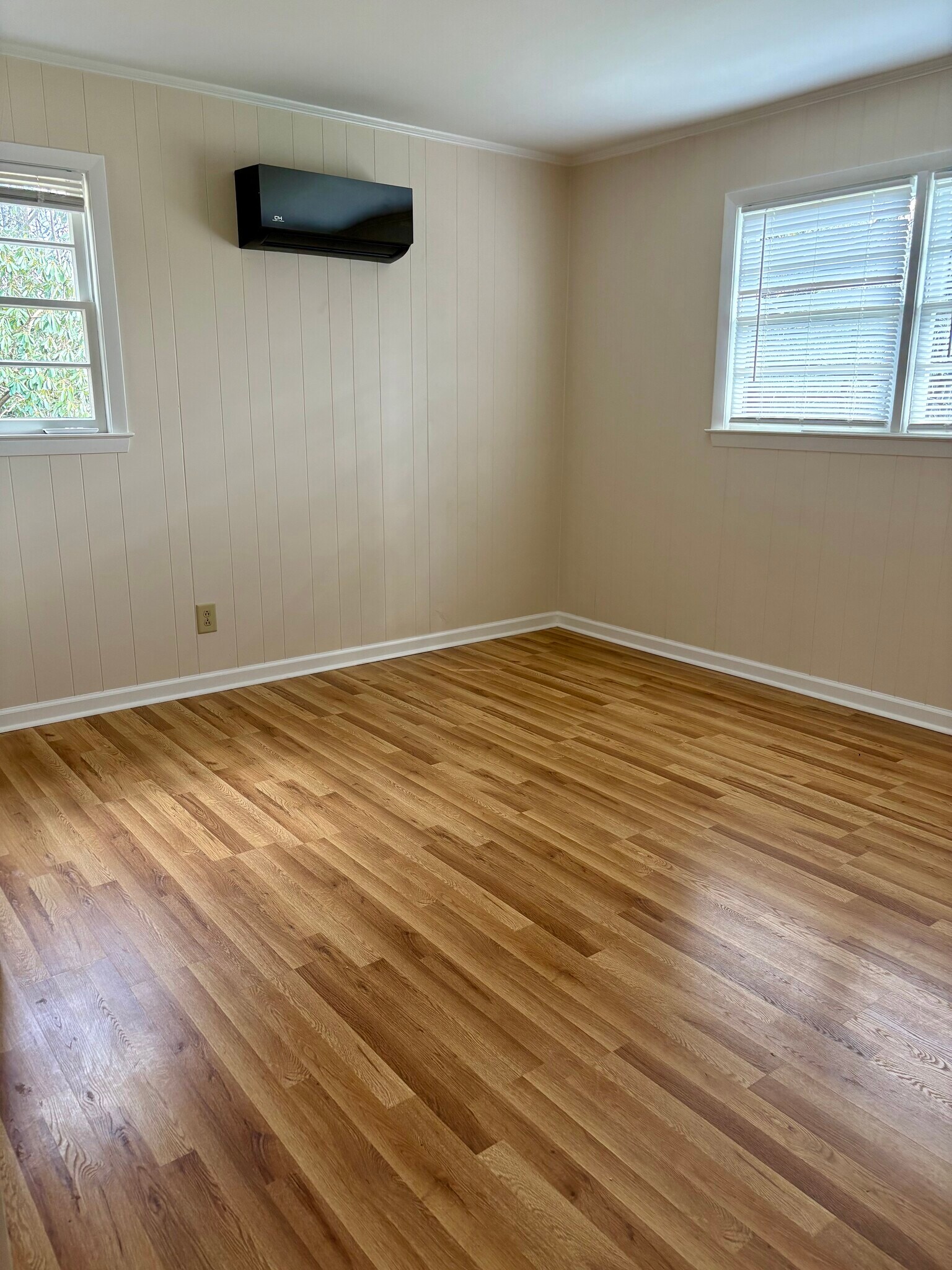 Building Photo - 136 Ski Crest Park