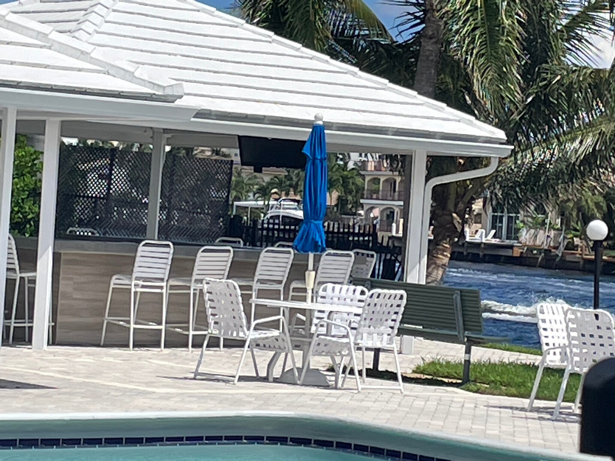Building Photo - 6207 Bay Club Dr