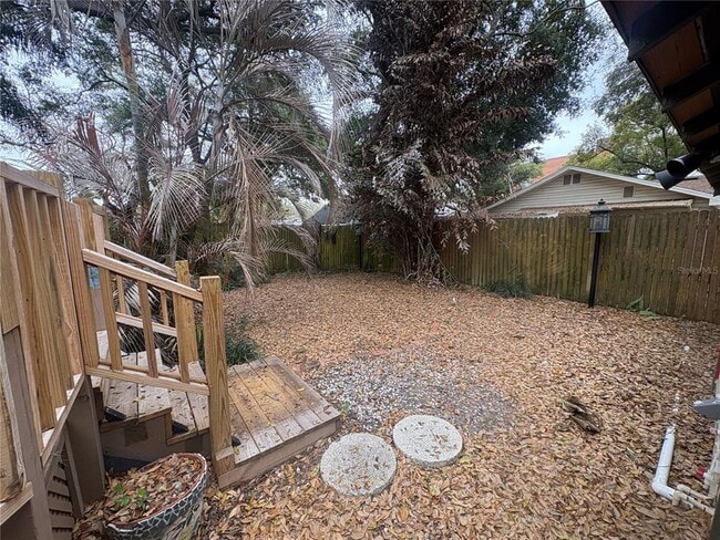 Building Photo - 745 Vistabula St