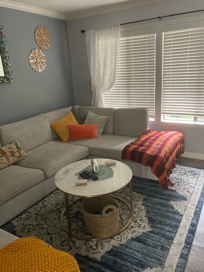 Building Photo - 1563 Stonewood Ct