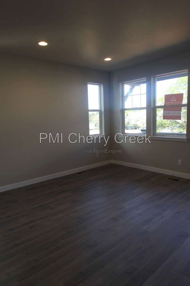 Building Photo - 12871 E Caspian Pl