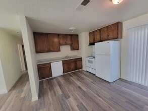 Building Photo - 1024 X St