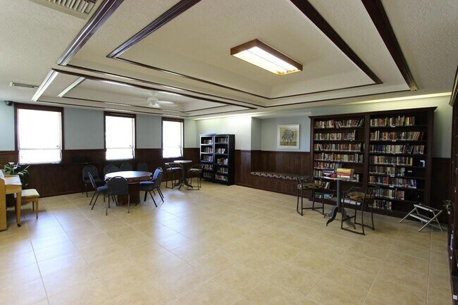 Building Photo - 22 Walcott Dr