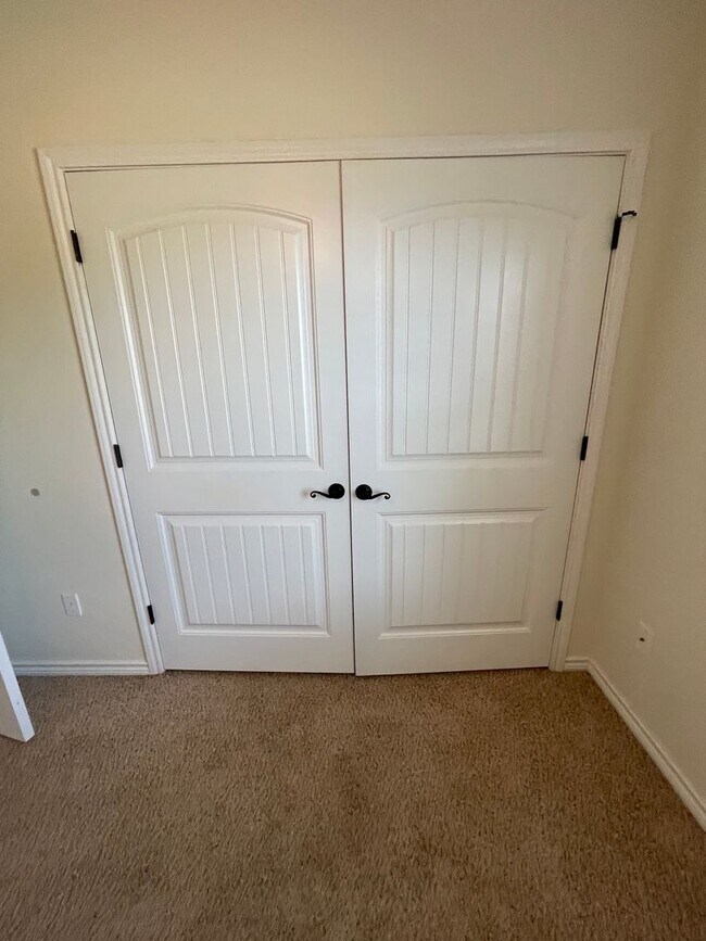 Building Photo - Spacious 4 Bed 2 Bath! Mesa School District!