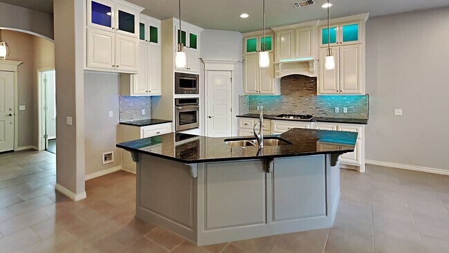 Building Photo - Beautiful 4 Bed 2 Bath Home in Mustang Schools