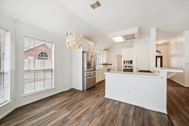 Building Photo - 23006 Greenrush Dr