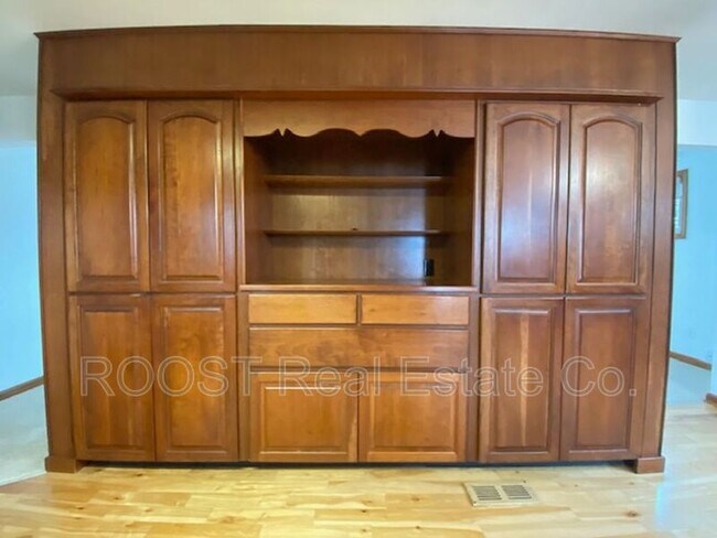 Building Photo - 963 Torrence Dr