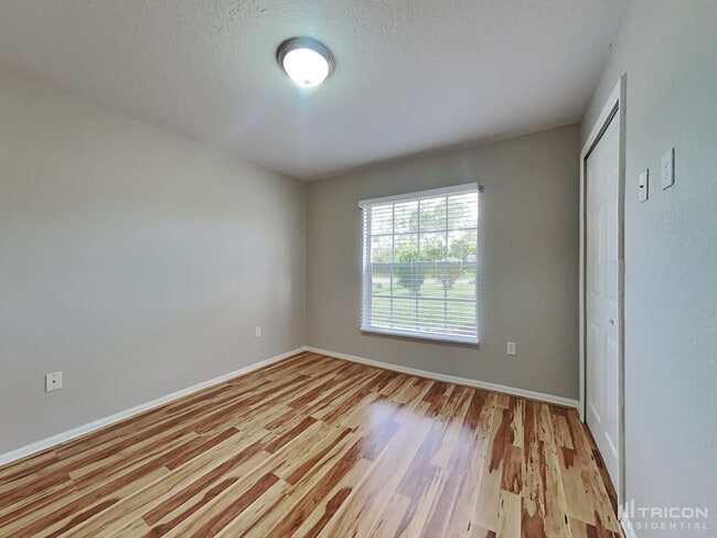 Building Photo - 6534 Covewood Dr
