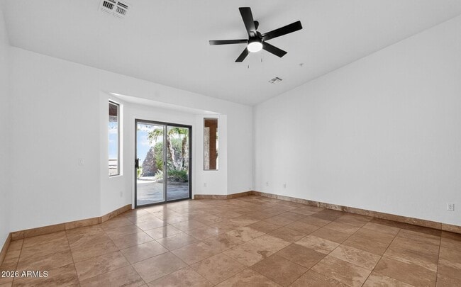 Building Photo - 7742 E Los Gatos Dr