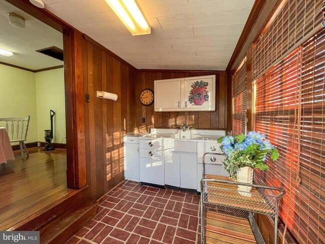 Building Photo - 314 North St