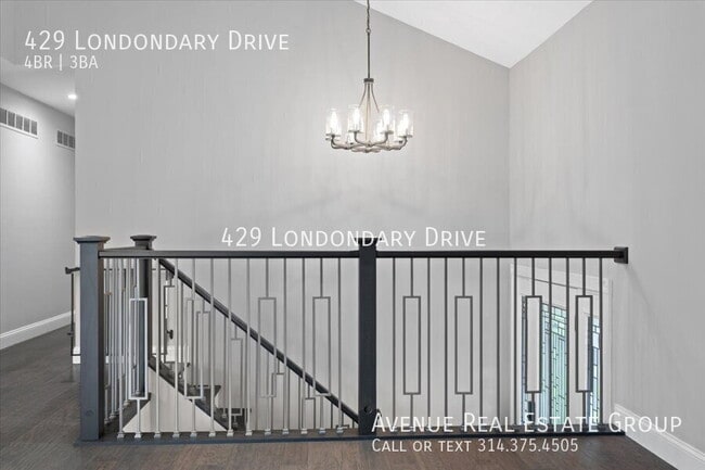 Building Photo - 429 Londondary Dr