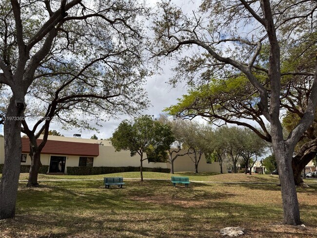 Building Photo - 7751 SW 102nd Pl