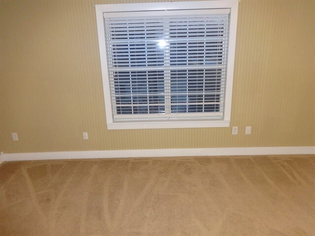 Building Photo - 7055 Shady Oak Ln